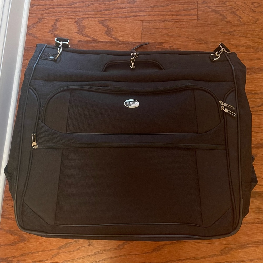 American Tourister Garment Bag